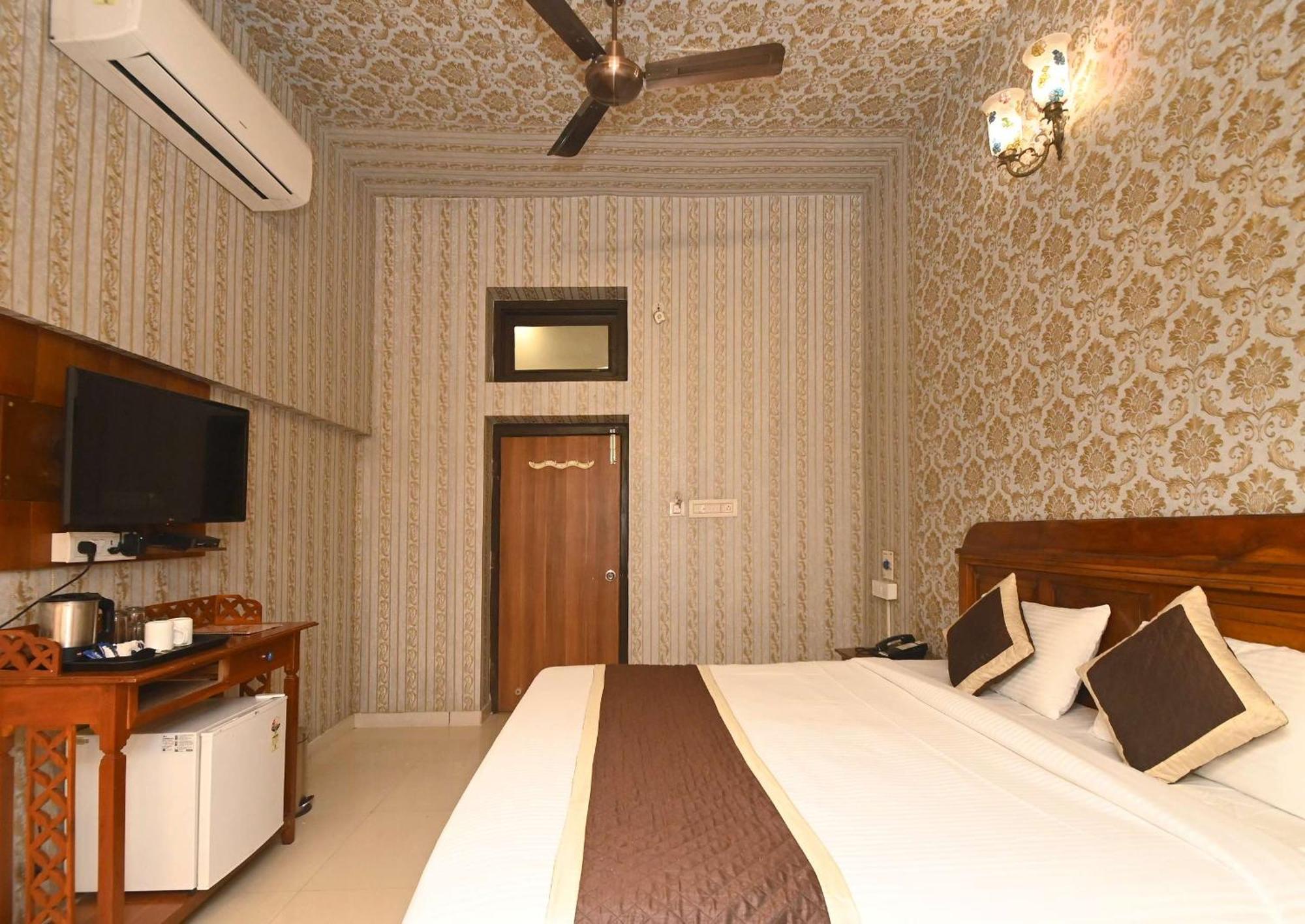 Virasat Mahal Heritage Hotel-Jaipur City Center Exterior photo